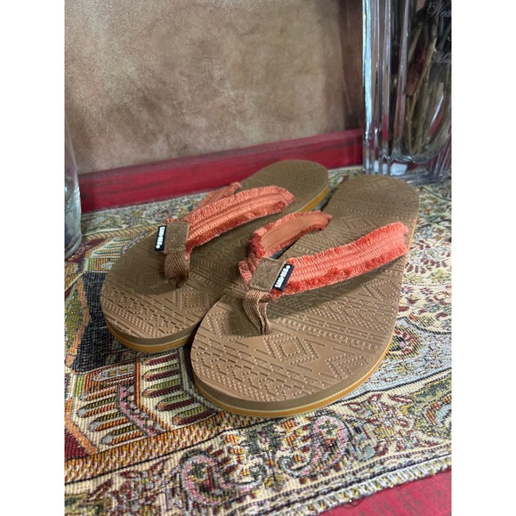 Muk Luks Other - LUK EES Men's Casual Flip Flops Brown Orange Thong Sandals Beach Pool Size 10